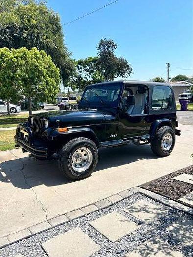 Used 1995 Jeep Wrangler SE