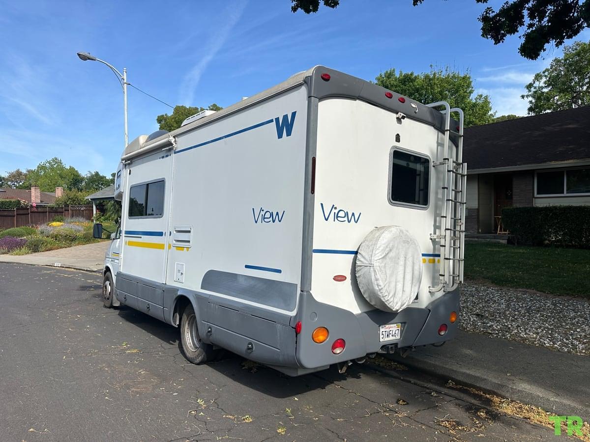 Used 2006 Winnebago View 23J