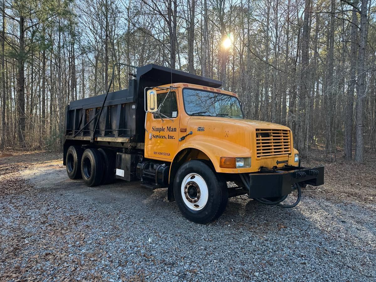 Used 2000 International 4600 Tandem Dump Truck