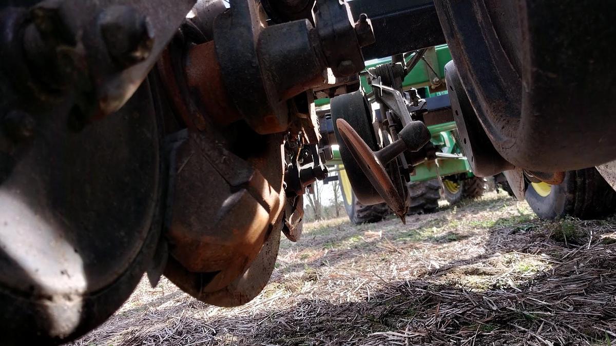 Used 2003 JOHN DEERE 1590&1560 Attached With Houck Hitch