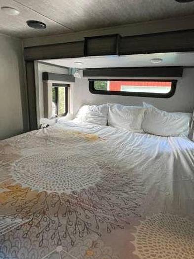 Used 2021 Keystone Montana 3762BP