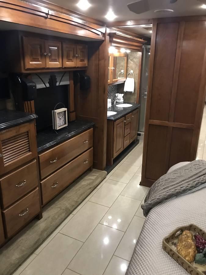 Used 2015 Tiffin Phaeton 40AH Class A Motorhome