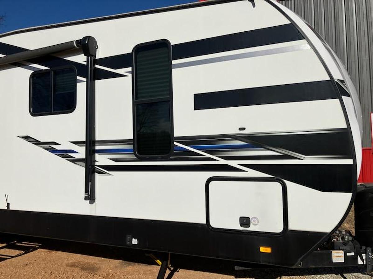 Used 2018 Heartland Fuel F-287 Travel Trailer Toy Hauler
