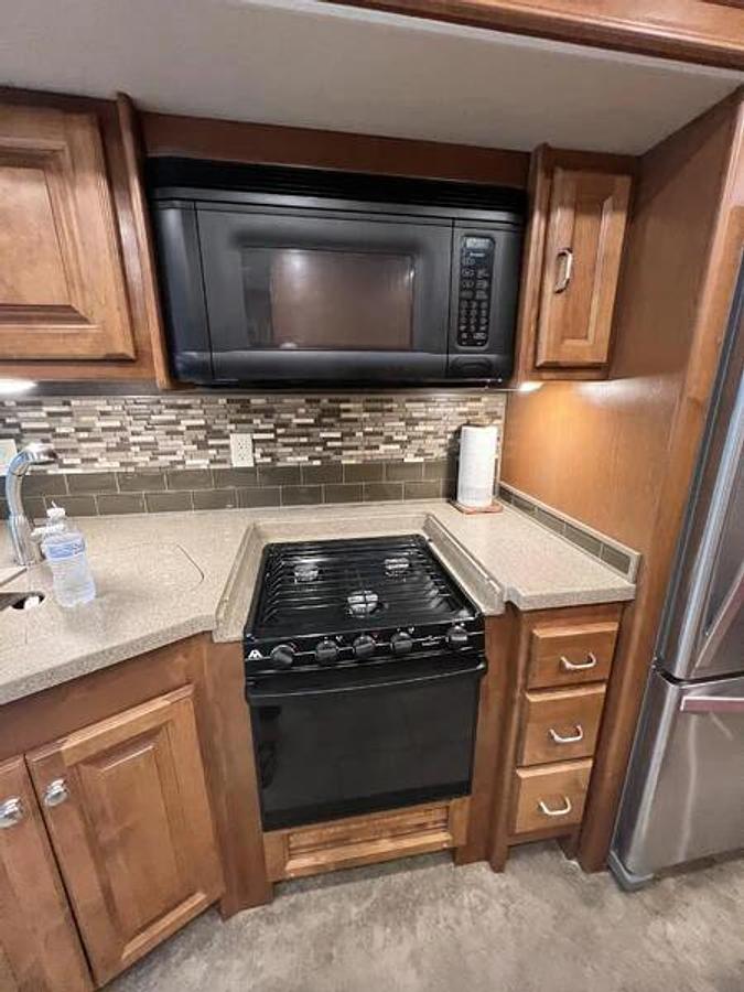 Used 2017 Tiffin Motorhomes Allegro RED 33AA Class A Motorhome