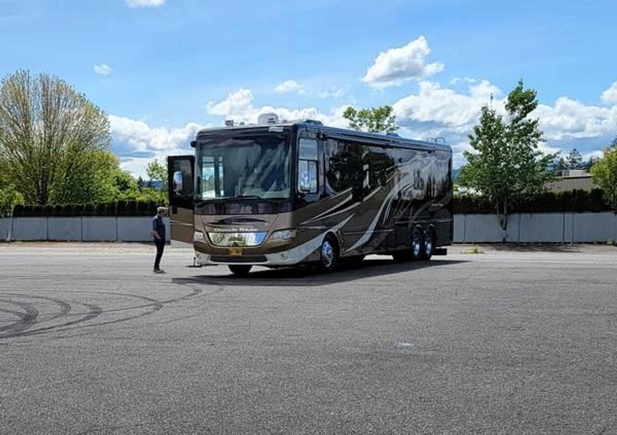 Used 2014 Newmar Dutch Star 4018