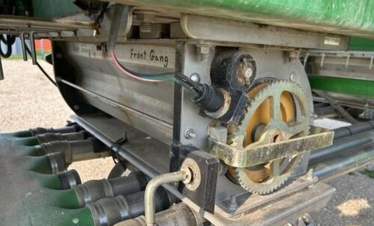 Used 2009 John Deere 1890