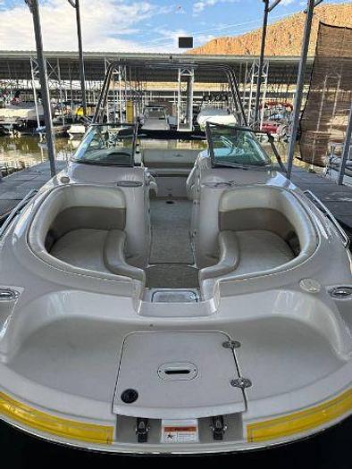 Used 2005 Four Winns Funship 214