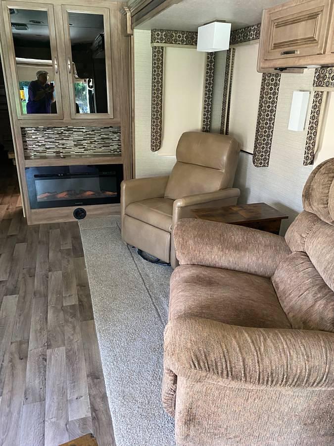 Used 2019 Jayco Precept Prestige 36H Class A Motorhome