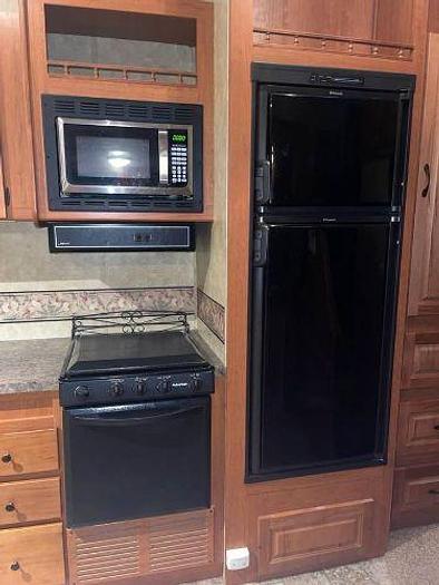 Used 2010 Forest River Sierra 35LOFT