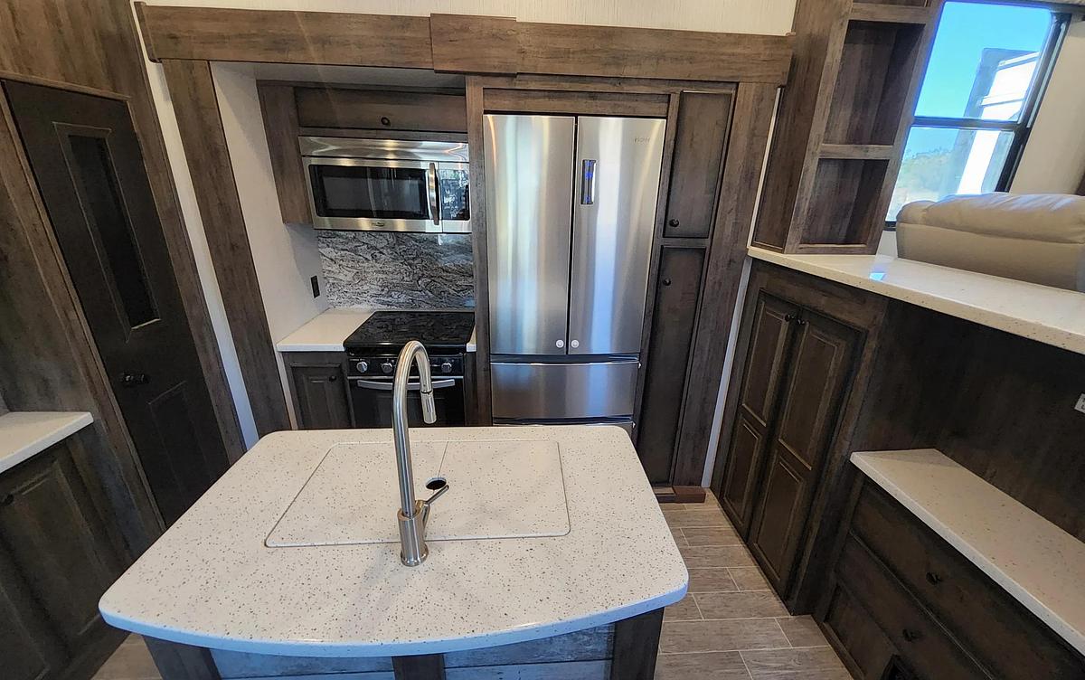 Used 2020 Heartland Bighorn Traveler 38FL Fifth Wheel