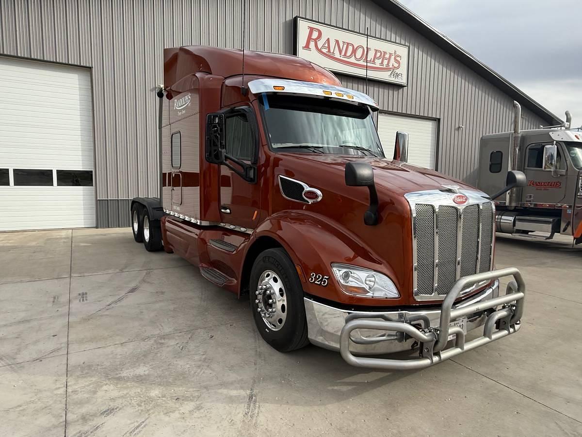 Used 2021 Peterbilt 579