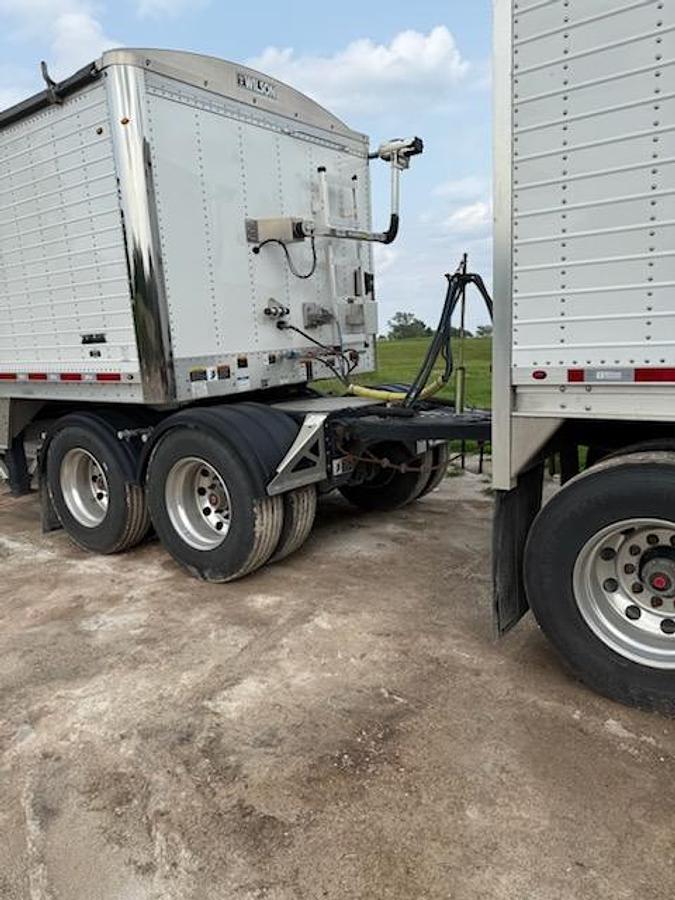 Used 2024 Wilson Super Hopper Trailer