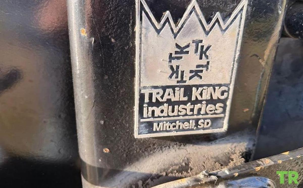 Used 2011 Trail King 55-Ton Hydraulic Detachable Gooseneck Lowboy Trailer