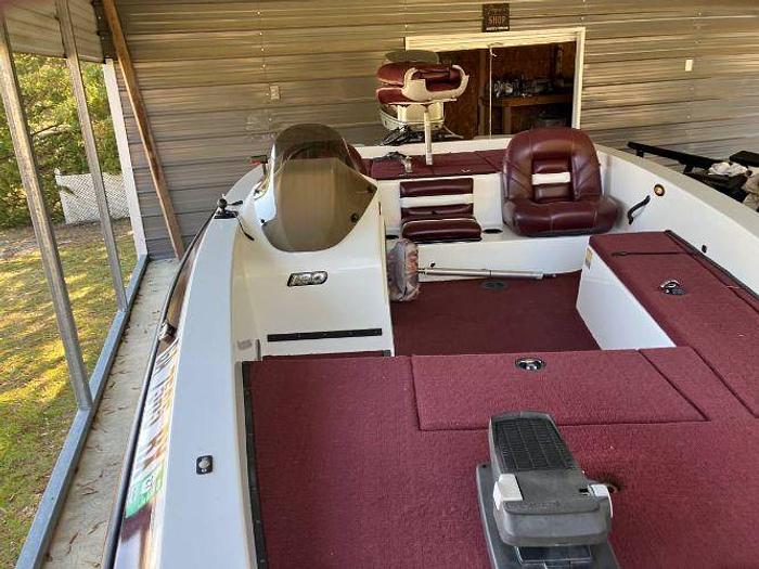 Used 2003 18 Foot Bumble Bee Bass Boat