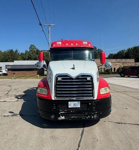 Used 2012 Mack Pinnacle CXU613