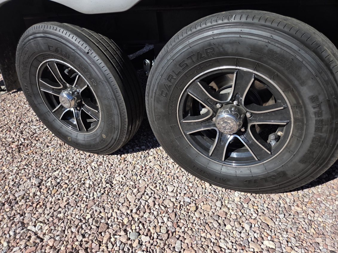 Used 2020 Northwood Grande Ronde Arctic Fox 27-5L Fifth Wheel