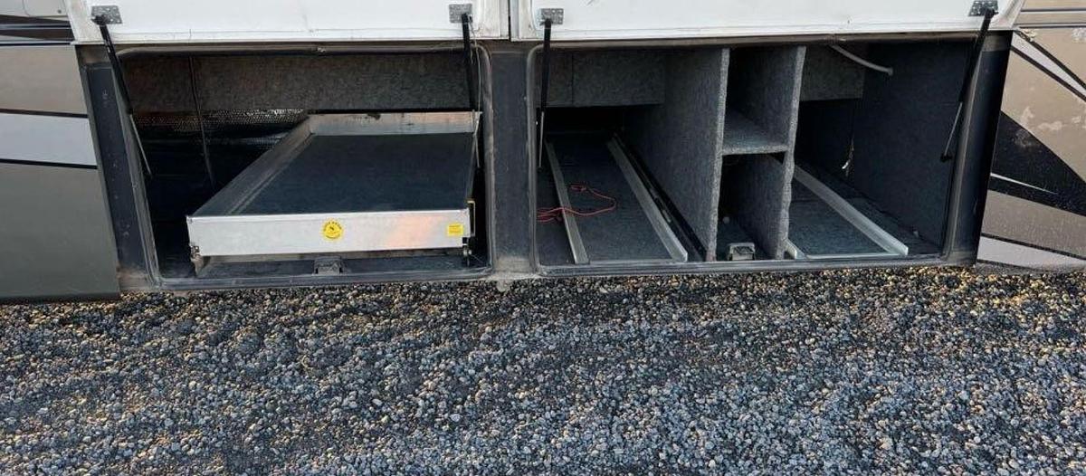 Used 2006 Gulfstream Tourmaster 40A Class A Motorhome