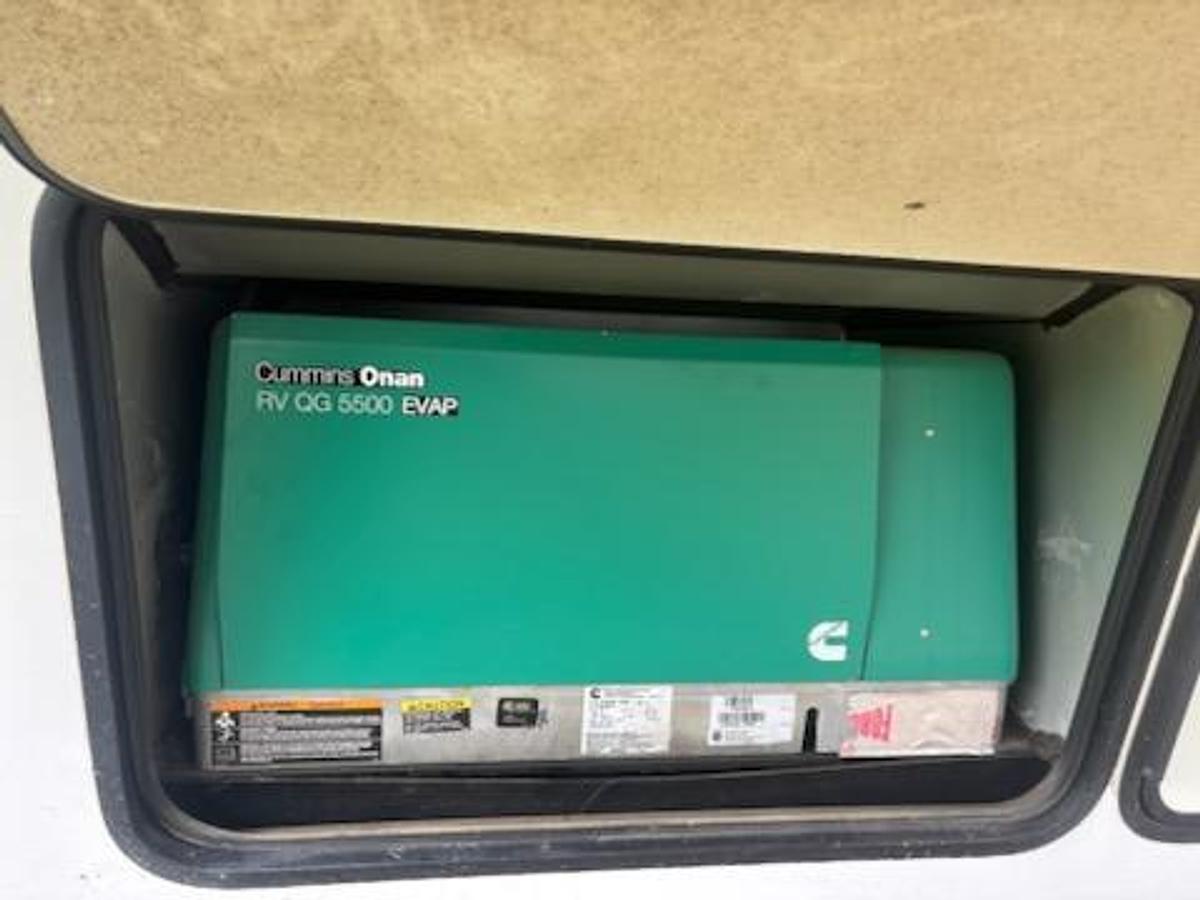 Used 2017 Keystone Impact Fusion IP386