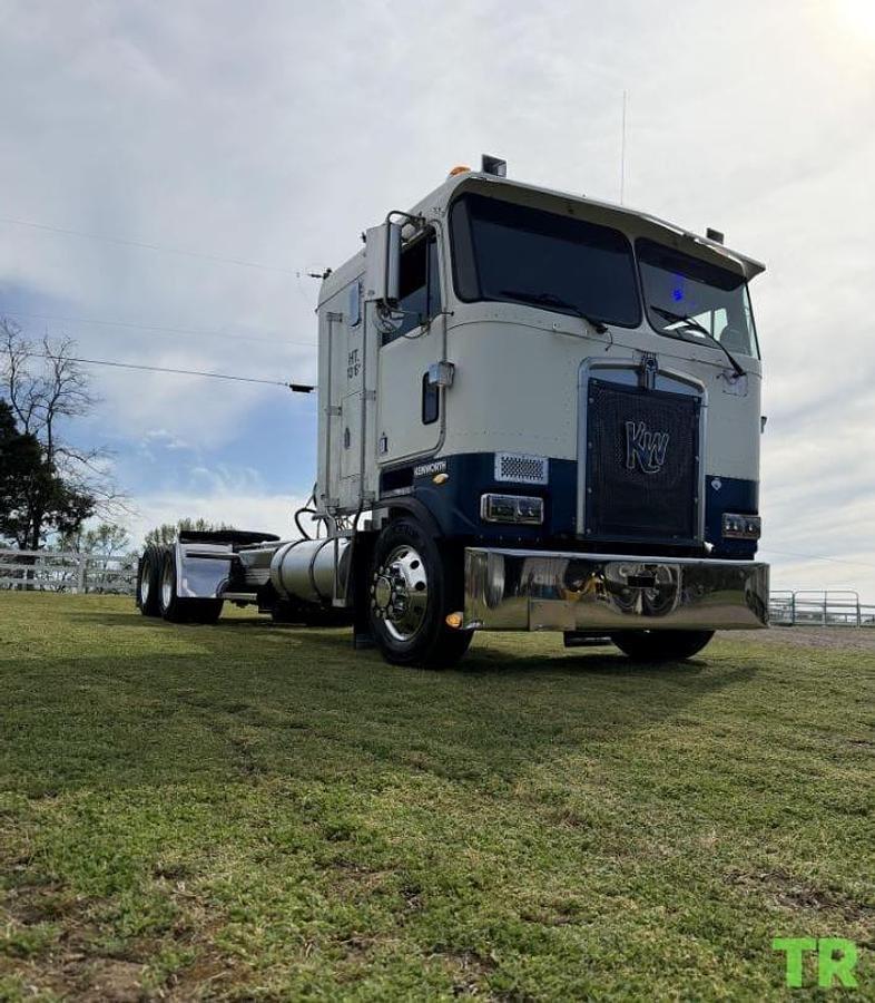 Used 2000 Kenworth K100