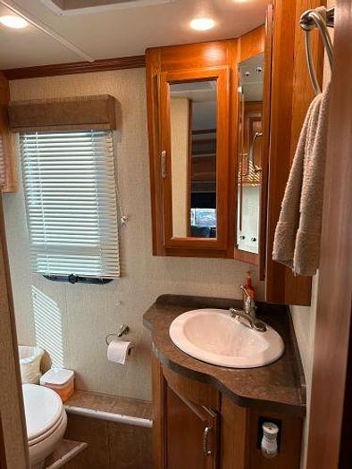 Used 2015 36' Fleetwood Bounder 35K