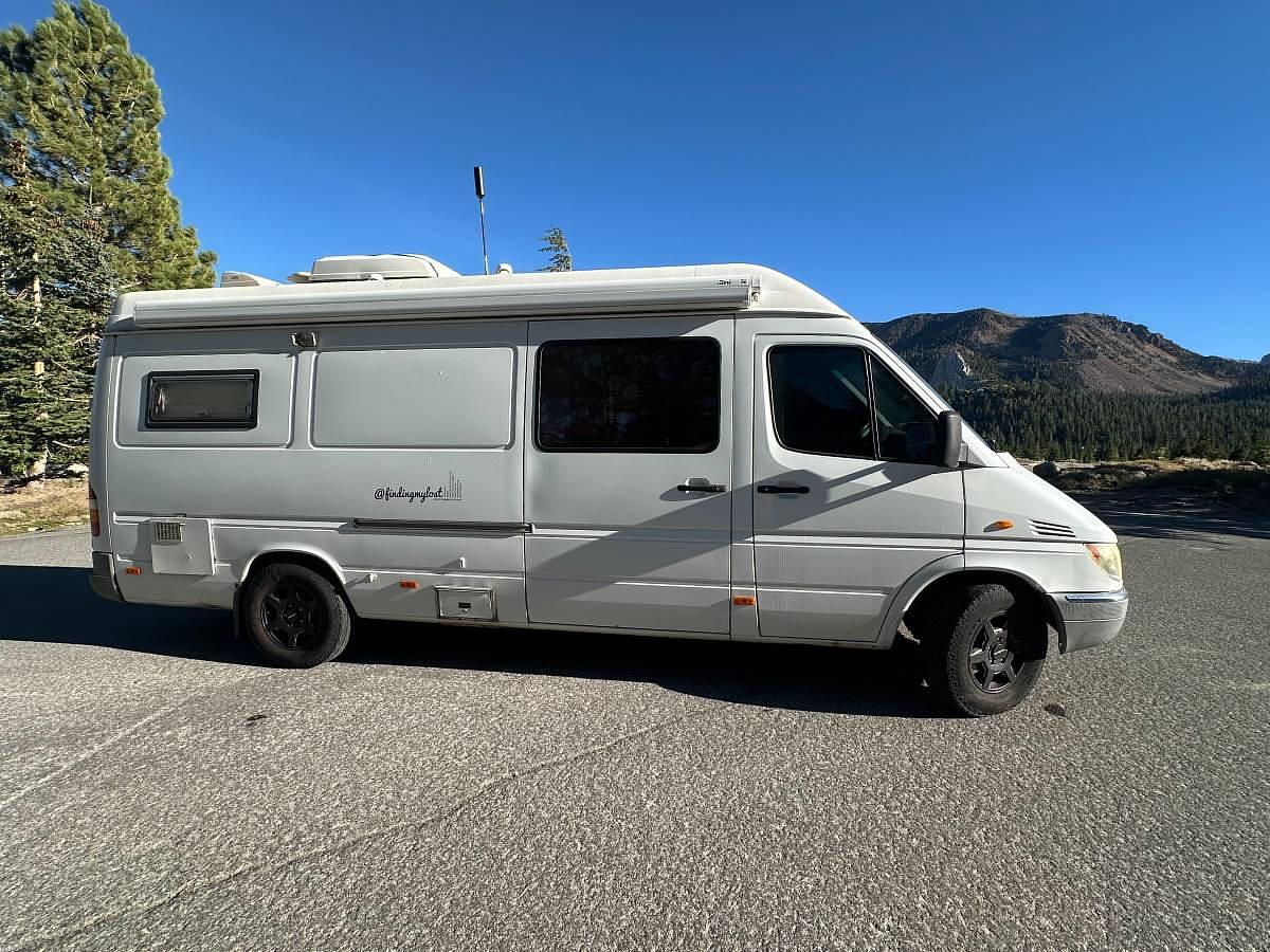 Used 2002 Mercedes-Benz / Freightliner