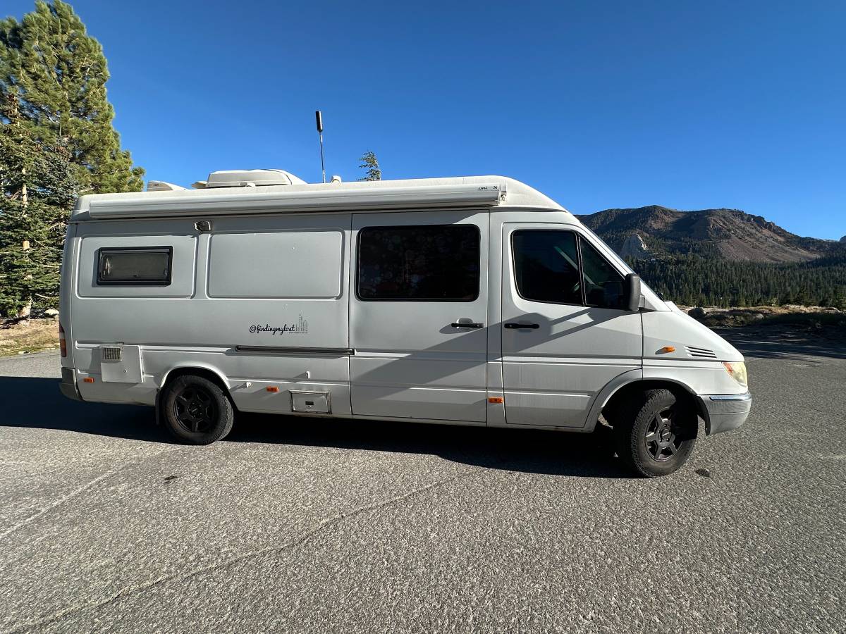 Used 2002 Mercedes-Benz / Freightliner