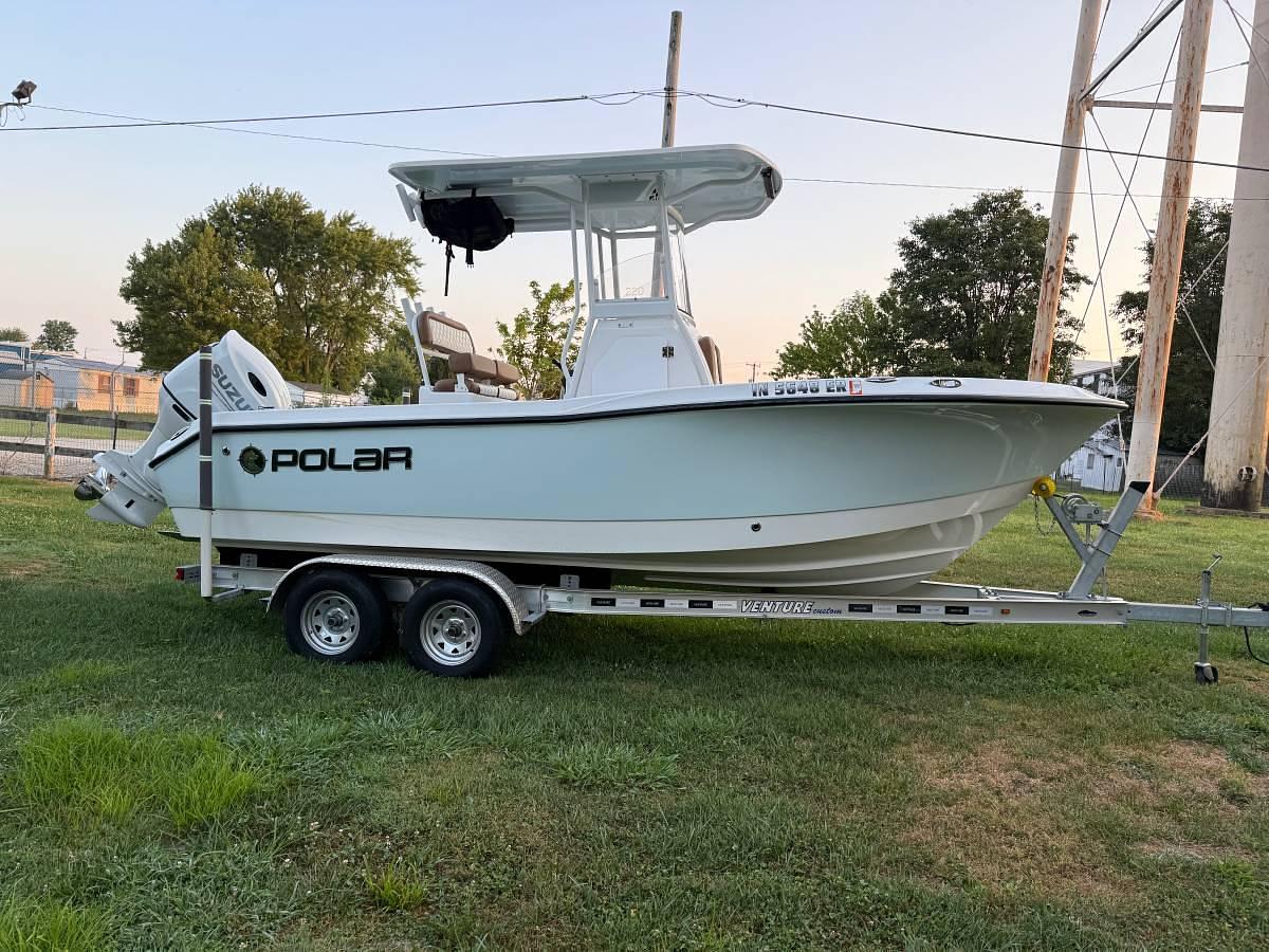 Used 2024 Polar 220 Center Console