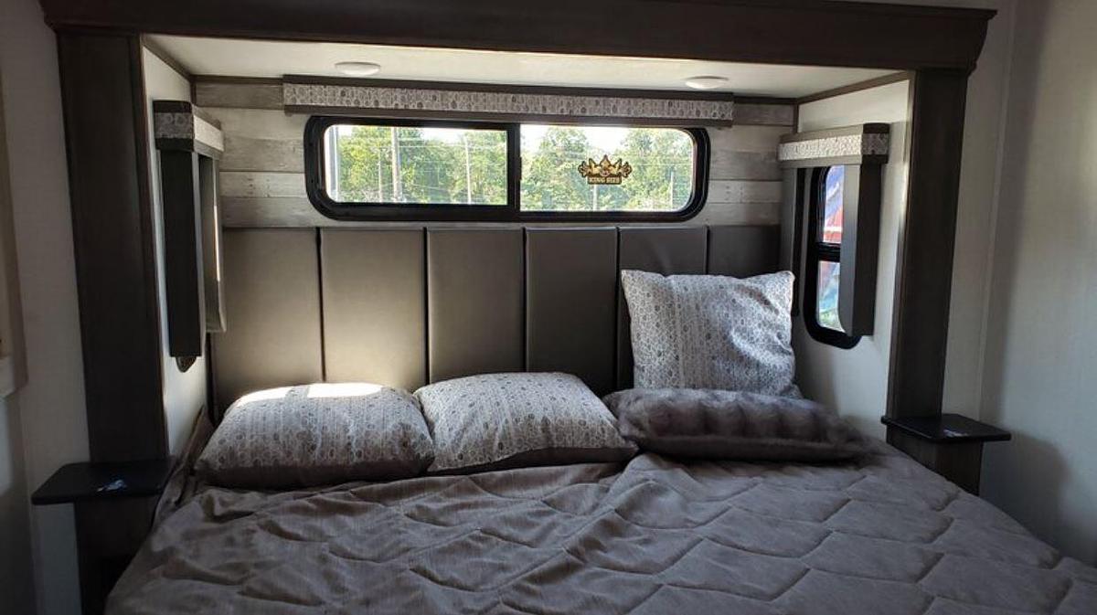 Used 2021 Alliance Paradigm 370FB Fifth Wheel