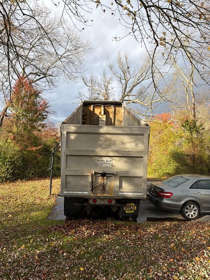 Used 2001 INTERNATIONAL EAGLE 99