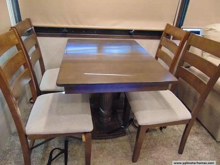 Used 2020 Cedar Creek Silverback 31IK