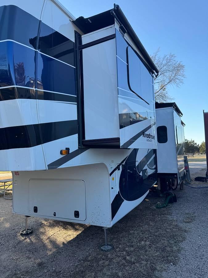 Used 2024 Forest River Riverstone Legacy 42FSKG
