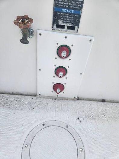 Used 1999 Robalo 2420