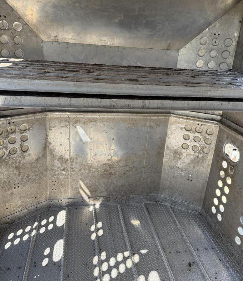 Used 2016 MERRITT 102 in