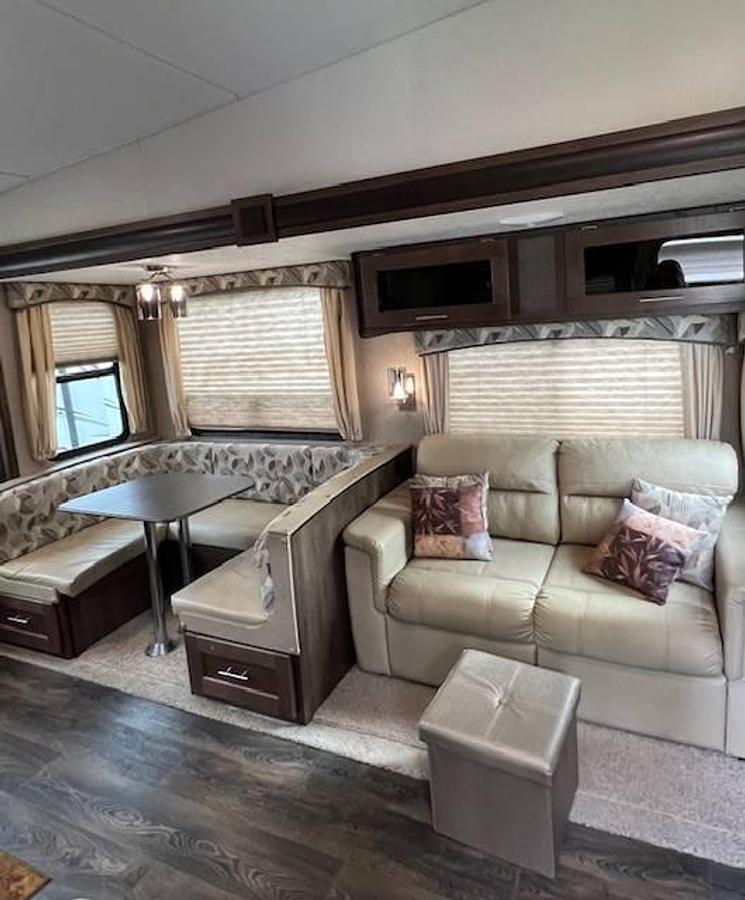 Used 2020 Forest River Wildcat Maxx 262RGX Fifth Wheel