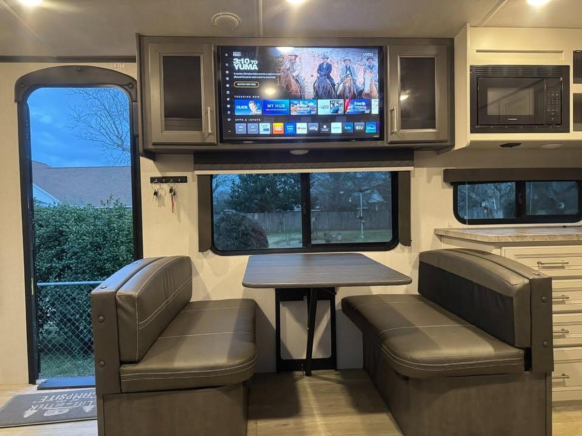 Used 2024 Keystone Cougar 25MLE