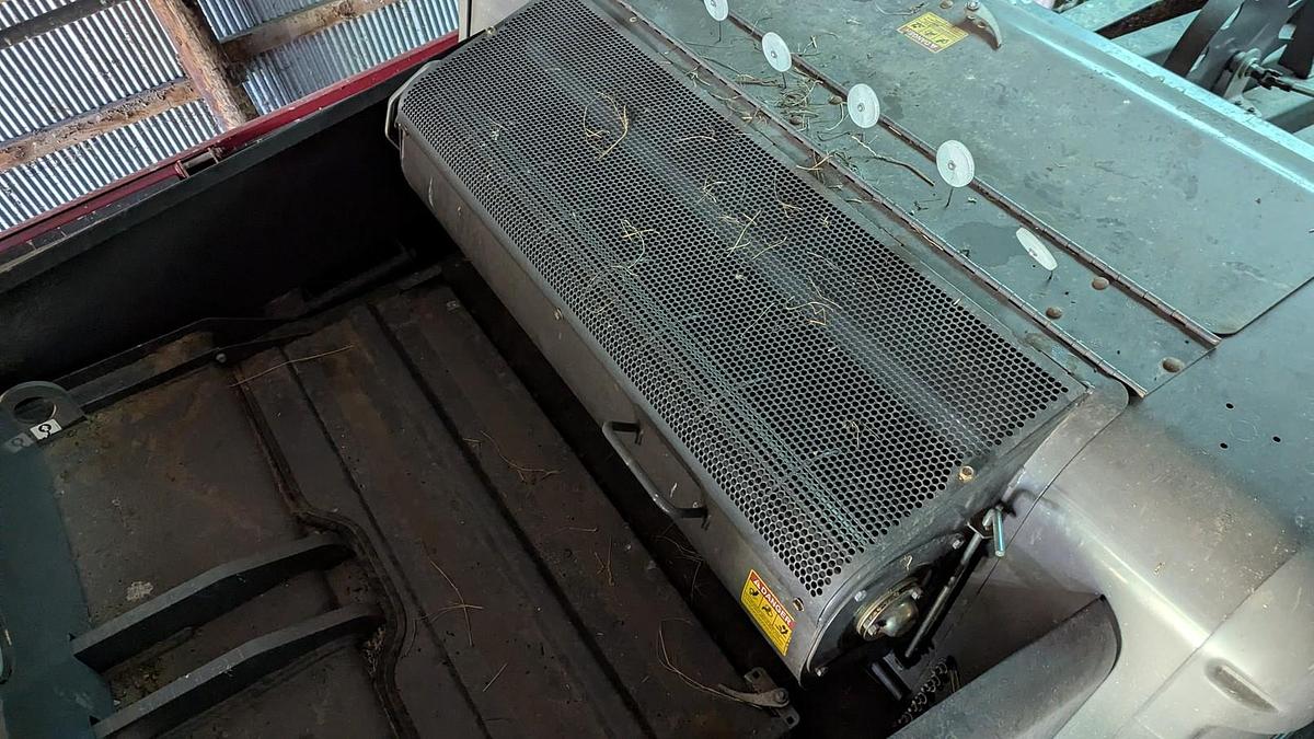 Used 2019 MASSEY FERGUSON 2270XD Large Square Baler