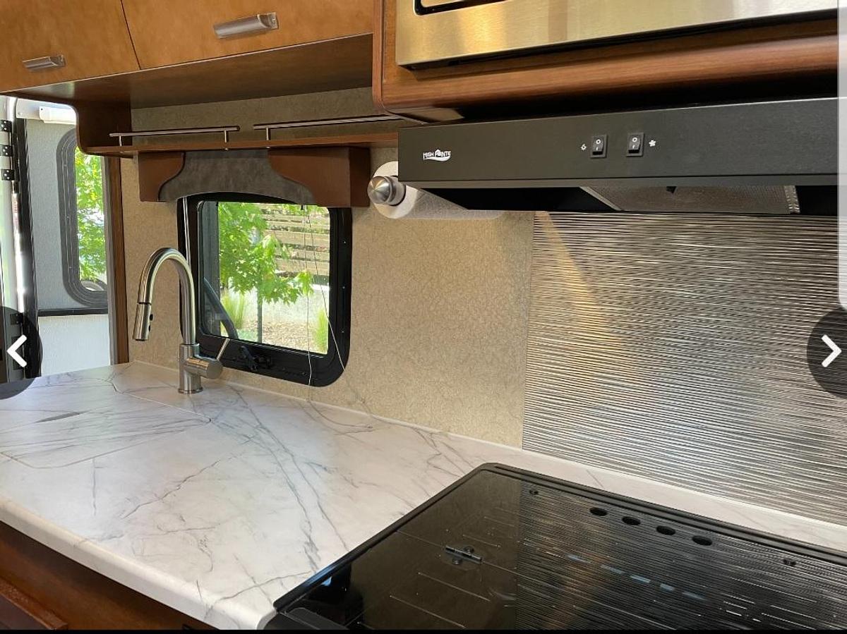 Used 2021 Lance 2295 Travel Trailer