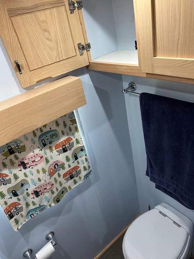 Used 2022 Space Craft V405 Fifth Wheel