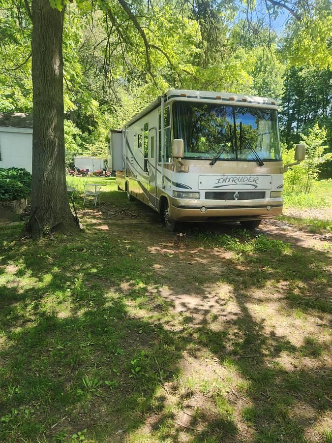 Used 2001 Damon Motorhome