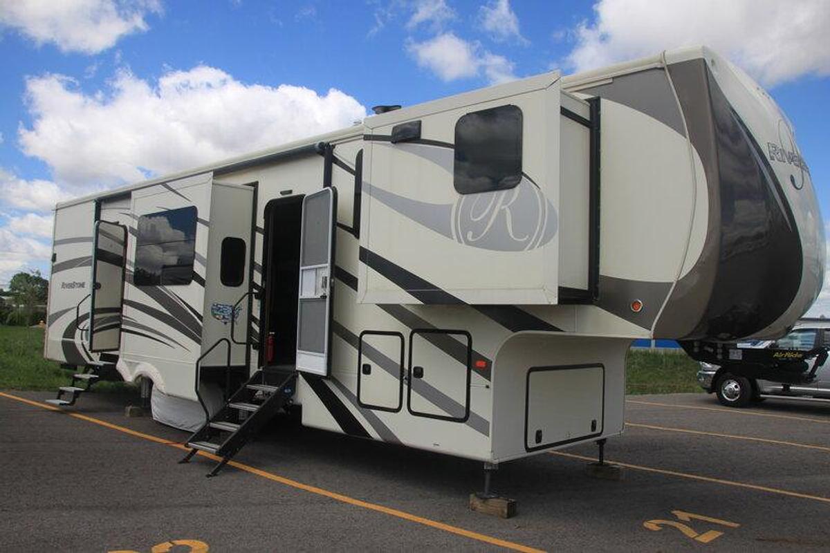 Used 2019 Forest River Riverstone 39FK Fifth Wheel