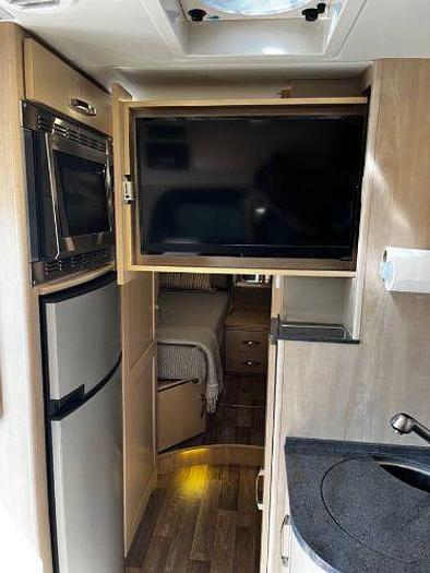 Used 2015 Leisure Travel Unity U24TB