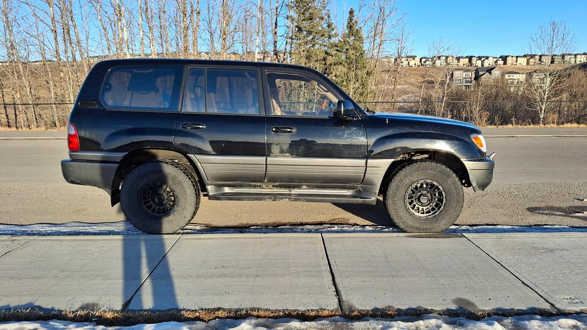 Used 2002 Lexus LX470