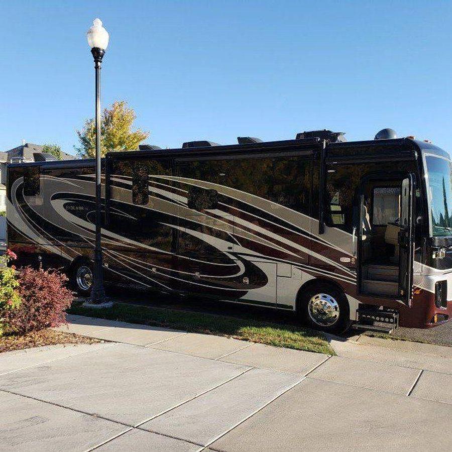 Used 2018 Holiday Rambler Endeavor XL 38N  360 XCM Diesel Pusher Motorhome