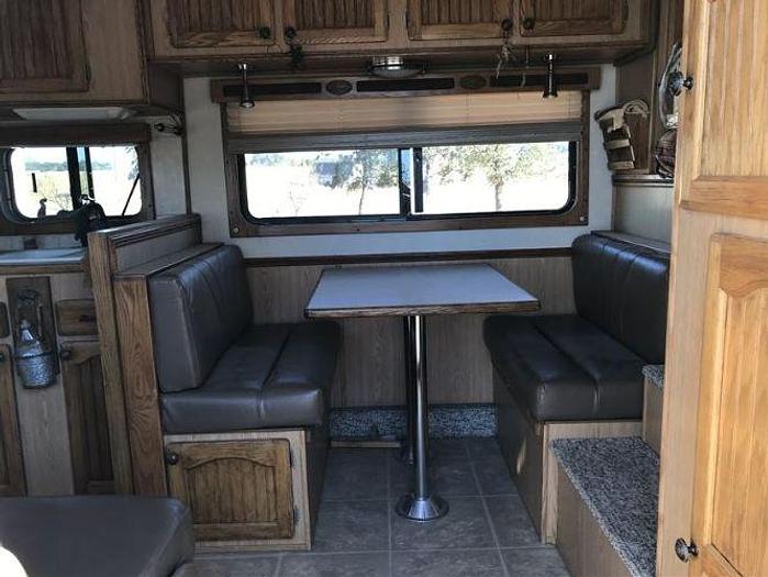 Used 2003 Sundowner Sunlite 725 Three Horse Trailer with Living Quarters