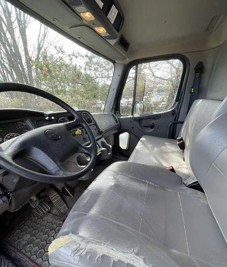 Used 2017 Freightliner BUSINESS CLASS M2 106