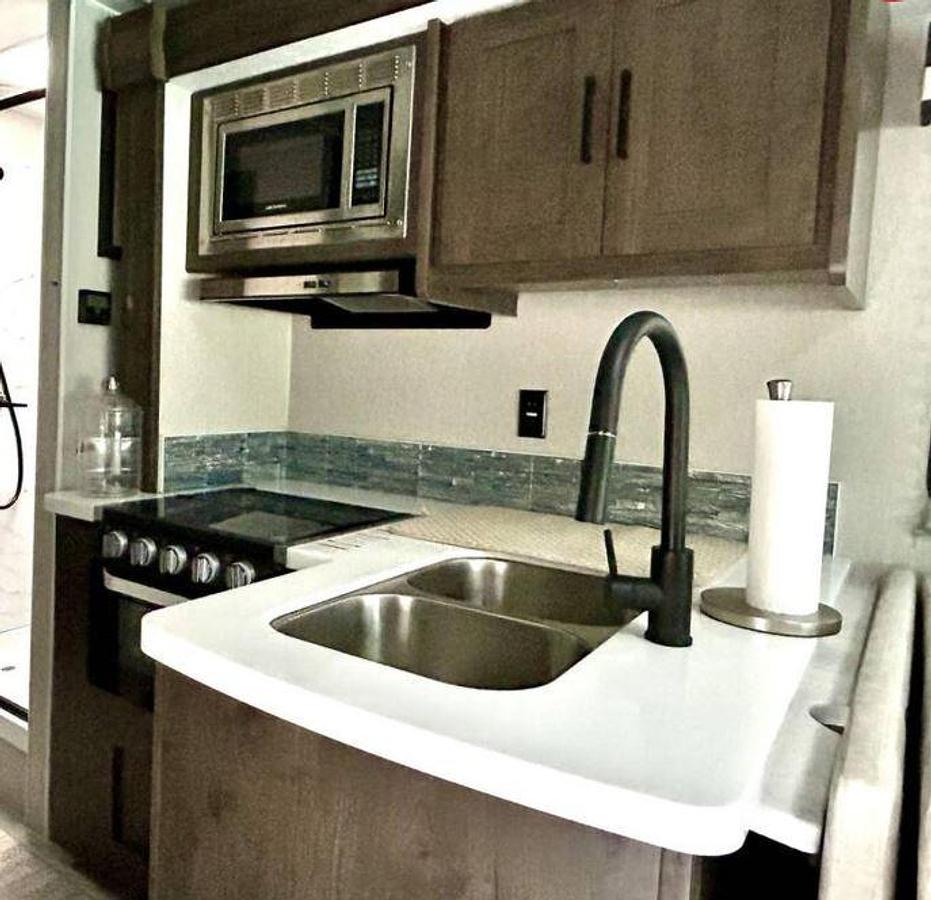 Used 2023 Coachmen Pursuit 29XPS