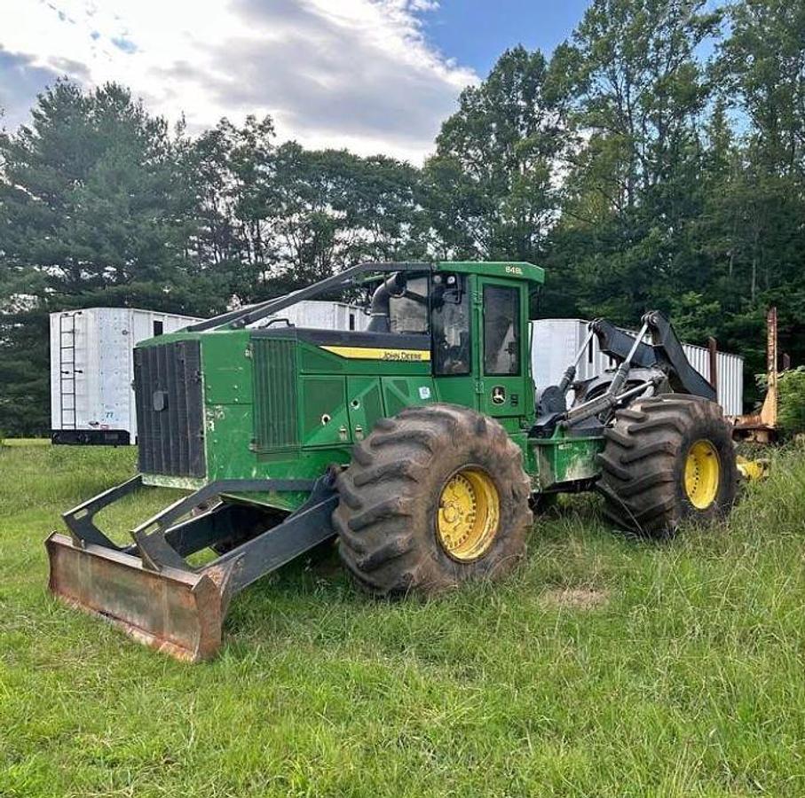 Used 2015 JOHN DEERE 848L Skidder