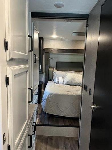 Used 2021 Entegra Odyssey 30Z