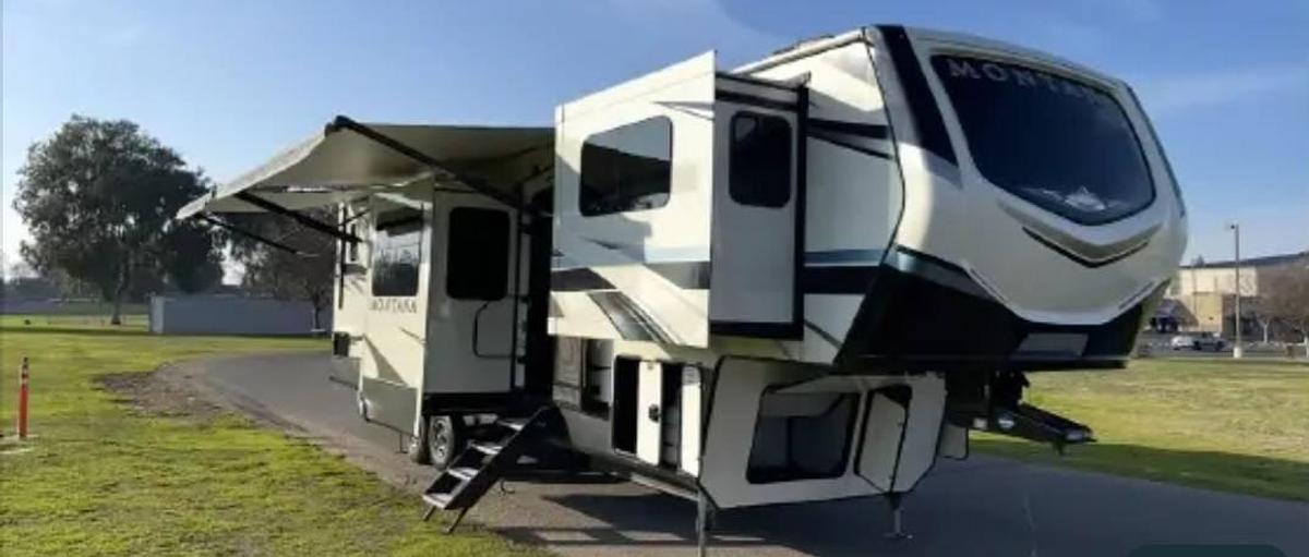 Used 2021 Keystone Montana 3760FL Four Season Fifth Wheel