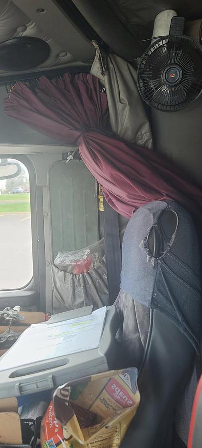 Used 2005 Kenworth T600